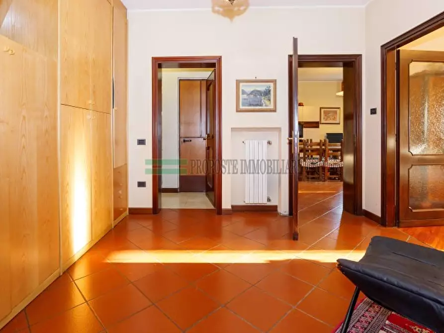 Immagine 34 di Villa in vendita  in Via Martigango a Ome