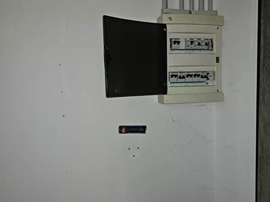 Immagine 6 di Magazzino in vendita  in VIALE DEL SOLE a Vicenza