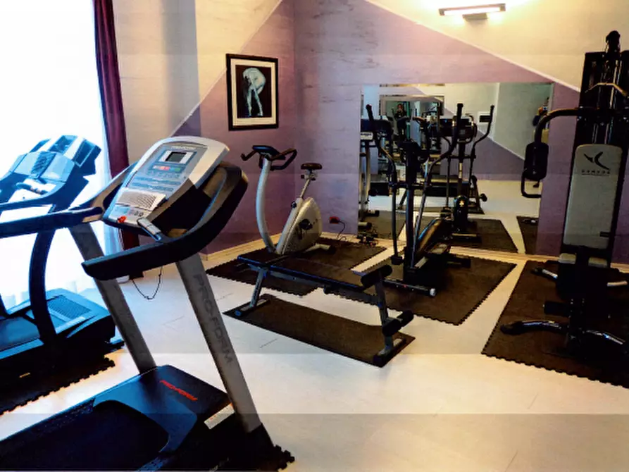 Immagine 6 di Hotel in vendita  a Moncalieri