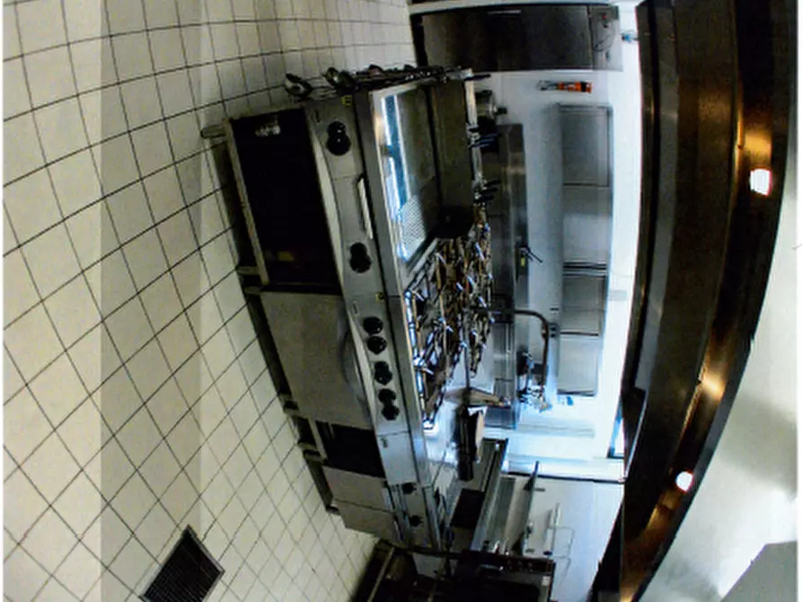 Immagine 7 di Hotel in vendita  a Torino