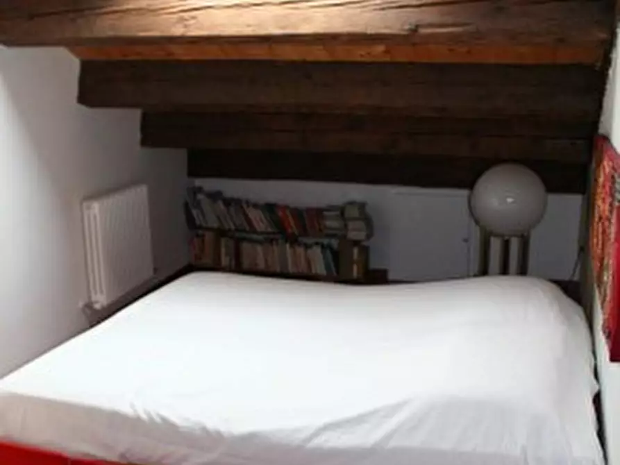 Immagine 9 di Appartamento in vendita  in Santa Croce, 1662 a Venezia