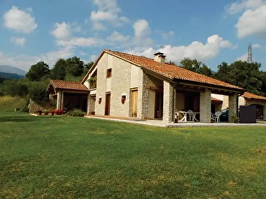 Immagine 1 di Casa indipendente in vendita  in Via Rive Anzano, 6 a Cappella Maggiore