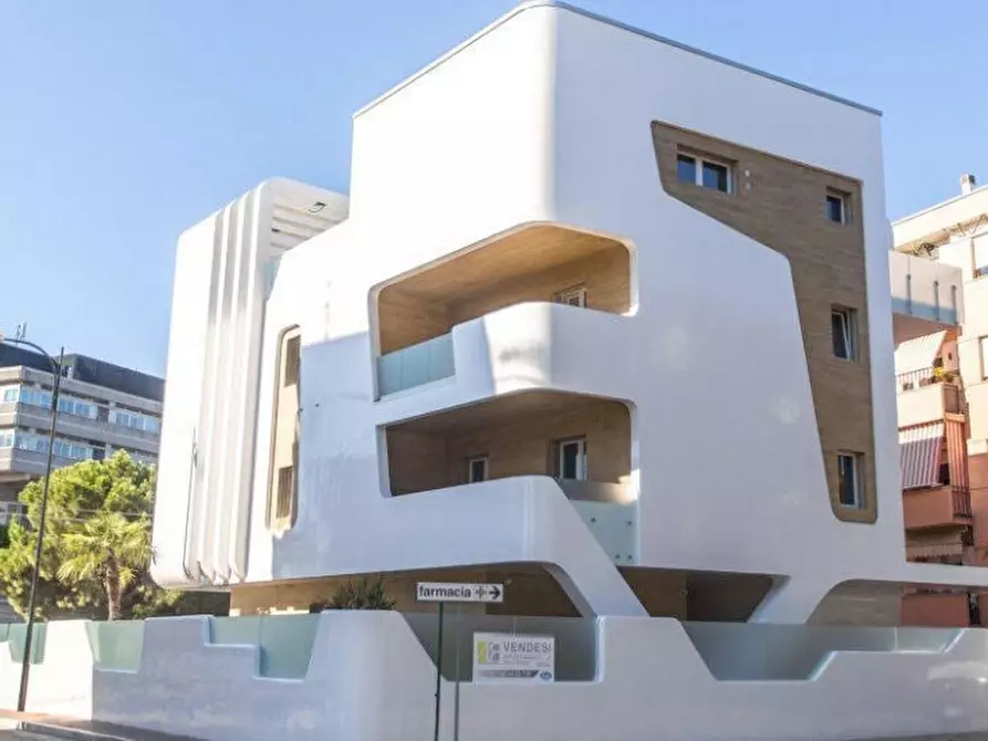 Immagine 2 di Appartamento in vendita  in VIA ARAPIETRA, 39 a Pescara