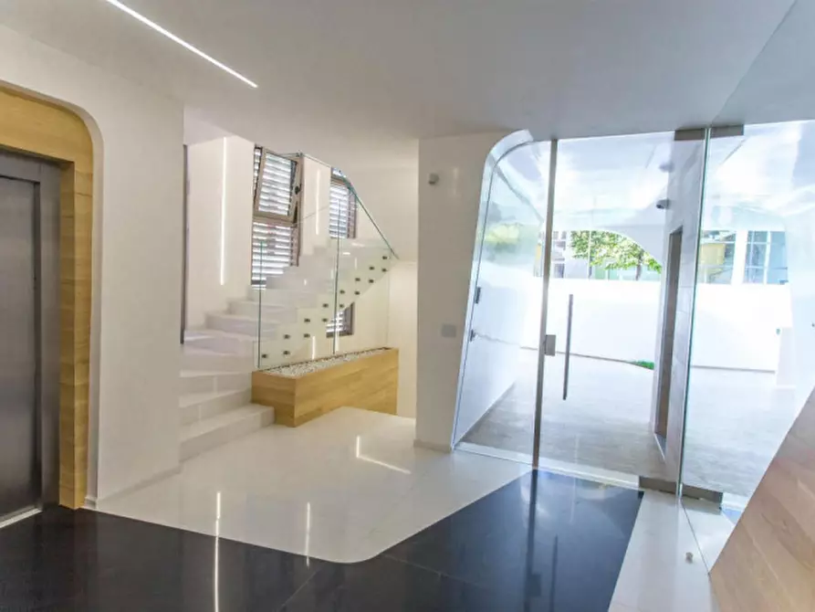 Immagine 4 di Appartamento in vendita  in VIA ARAPIETRA, 39 a Pescara