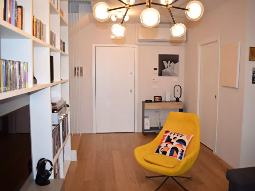 Immagine 5 di Appartamento in vendita  in VIA ARAPIETRA, 39 a Pescara