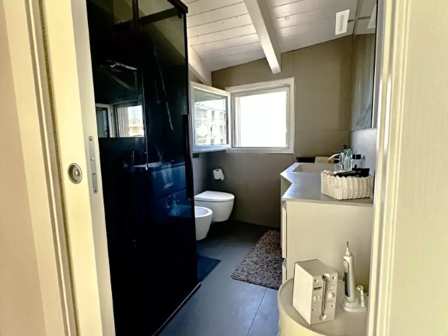 Immagine 20 di Appartamento in vendita  in VIA ARAPIETRA, 39 a Pescara