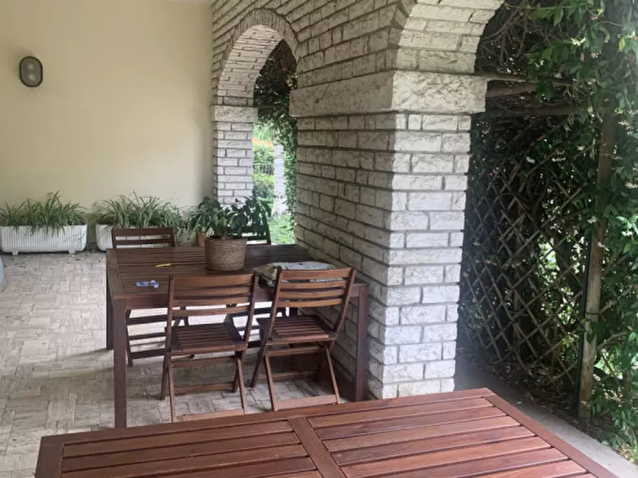 Immagine 8 di Villa in vendita  a Vicenza