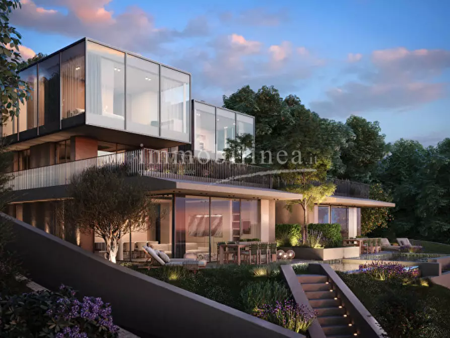 Immagine 6 di Appartamento in vendita  a Torri Del Benaco