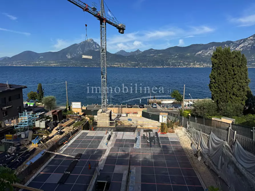 Immagine 7 di Appartamento in vendita  a Torri Del Benaco