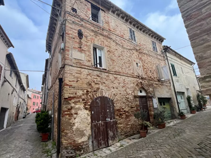 Immagine 3 di Casa indipendente in vendita  in FRAZ. MONTESICURO a Ancona