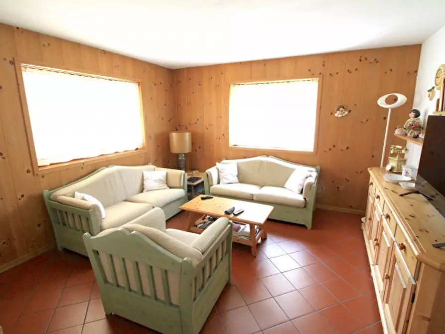 Immagine 9 di Villa in vendita  in Via Condino a Tione Di Trento