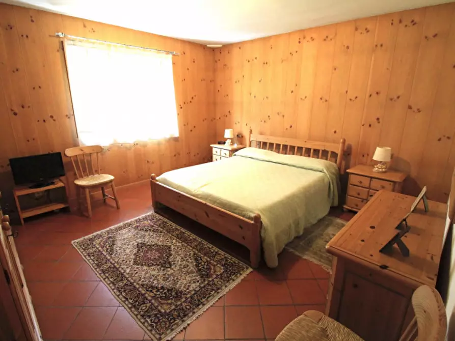 Immagine 11 di Villa in vendita  in Via Condino a Tione Di Trento