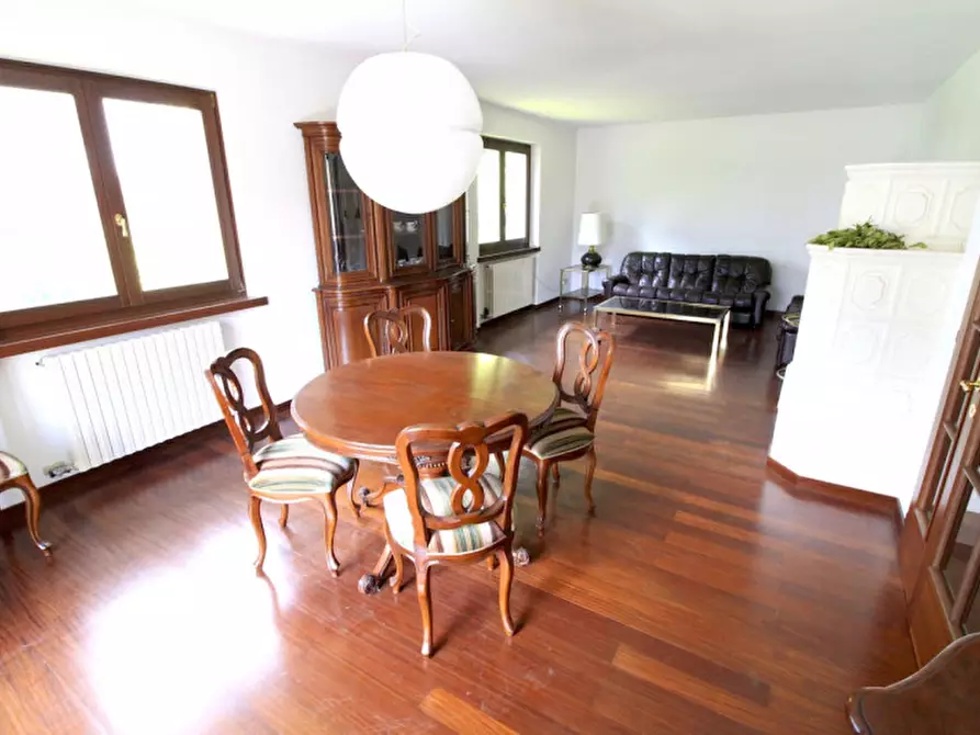 Immagine 19 di Villa in vendita  in Via Condino a Tione Di Trento