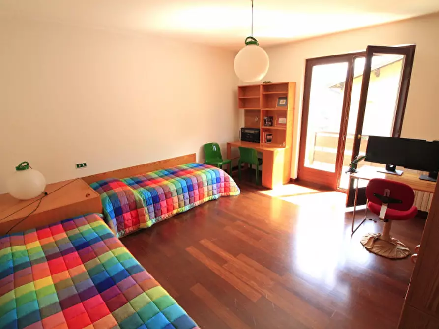 Immagine 23 di Villa in vendita  in Via Condino a Tione Di Trento