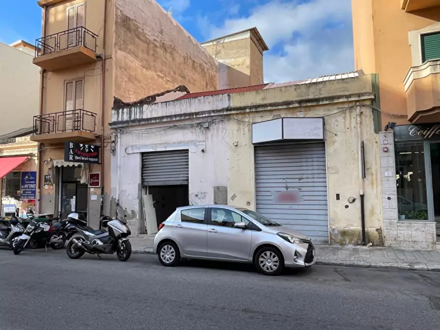 Immagine 1 di Negozio in vendita  in 40 Via Sbarre Centrali a Reggio Di Calabria