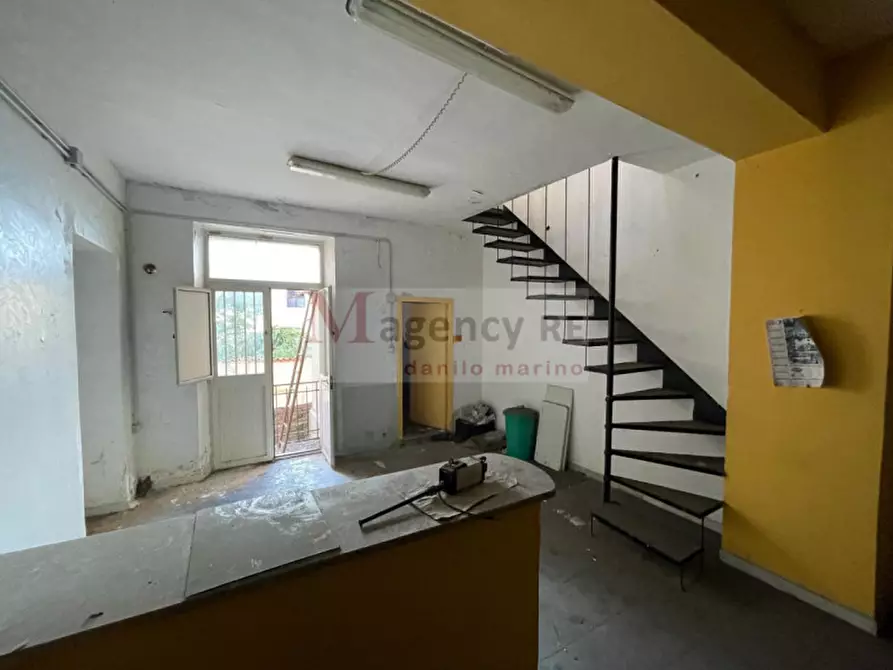 Immagine 3 di Negozio in vendita  in 40 Via Sbarre Centrali a Reggio Di Calabria