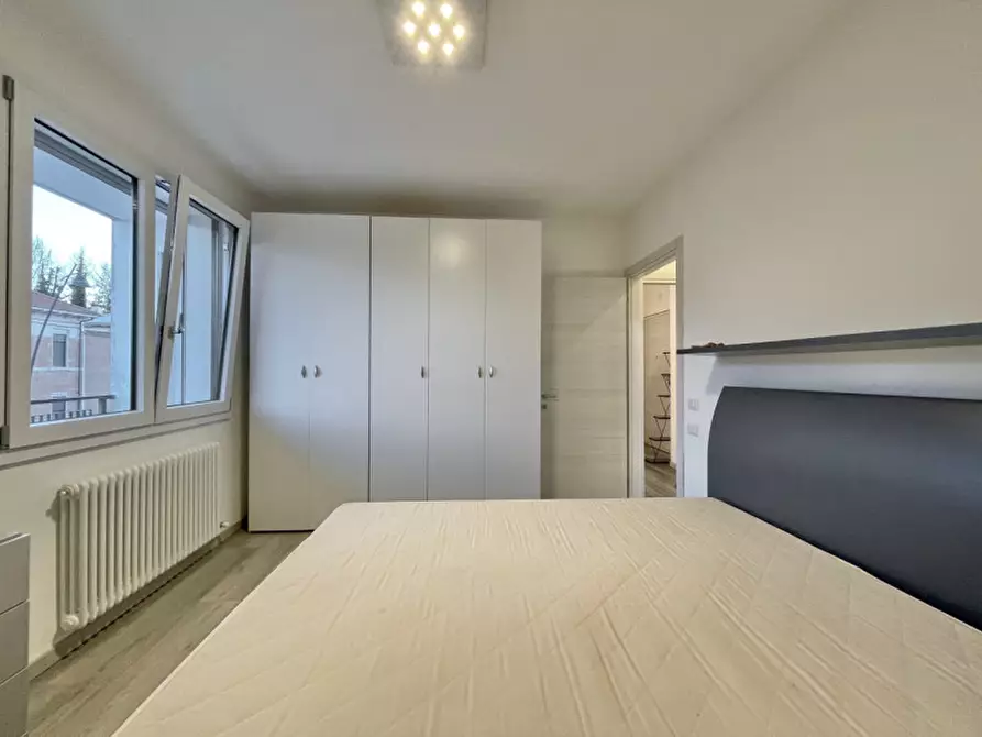 Immagine 8 di Appartamento in vendita  in Viale Erminia Fuà Fusinato, a Rovigo