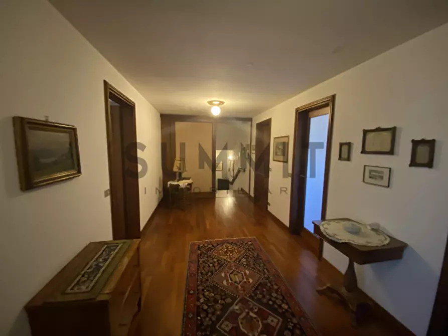 Immagine 12 di Villa in vendita  in schio centro a Schio
