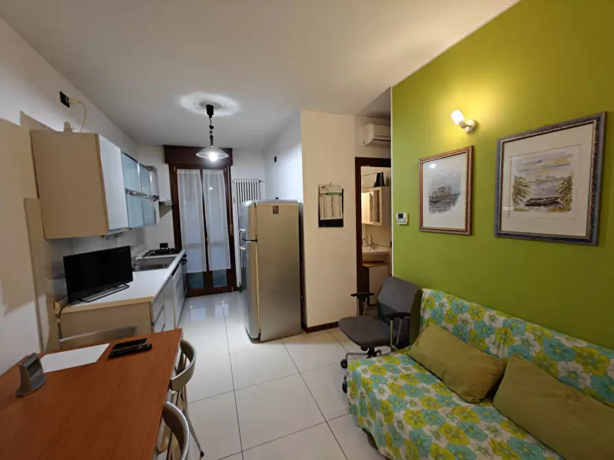 Immagine 10 di Appartamento in vendita  a Rovigo