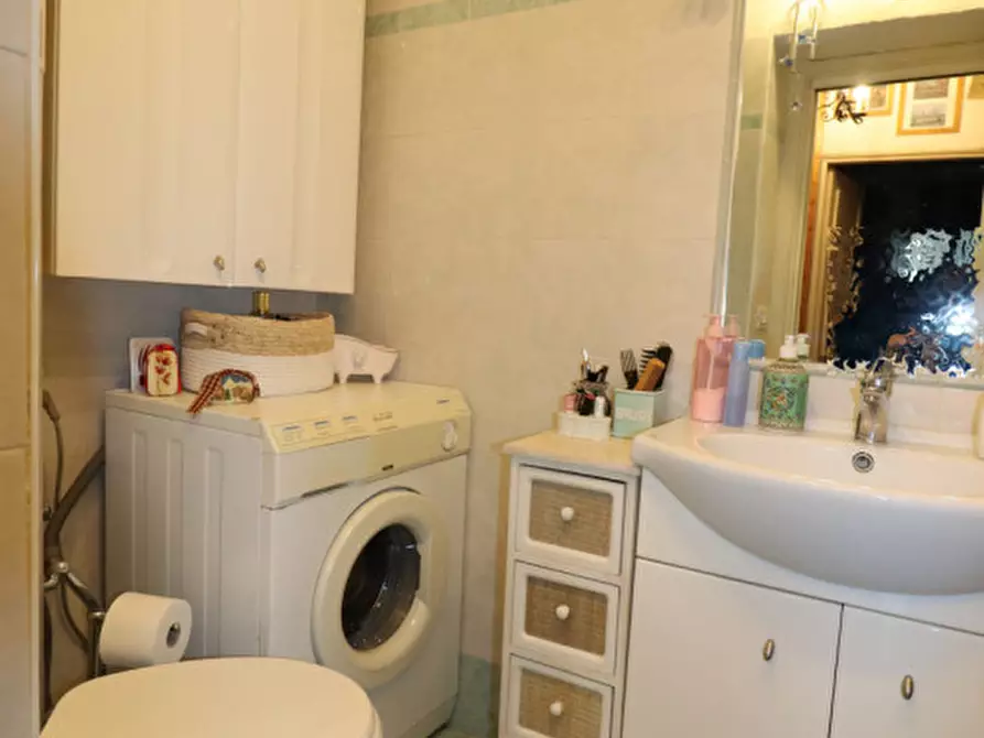 Immagine 15 di Appartamento in vendita  in VIA TRENTO a Montevarchi