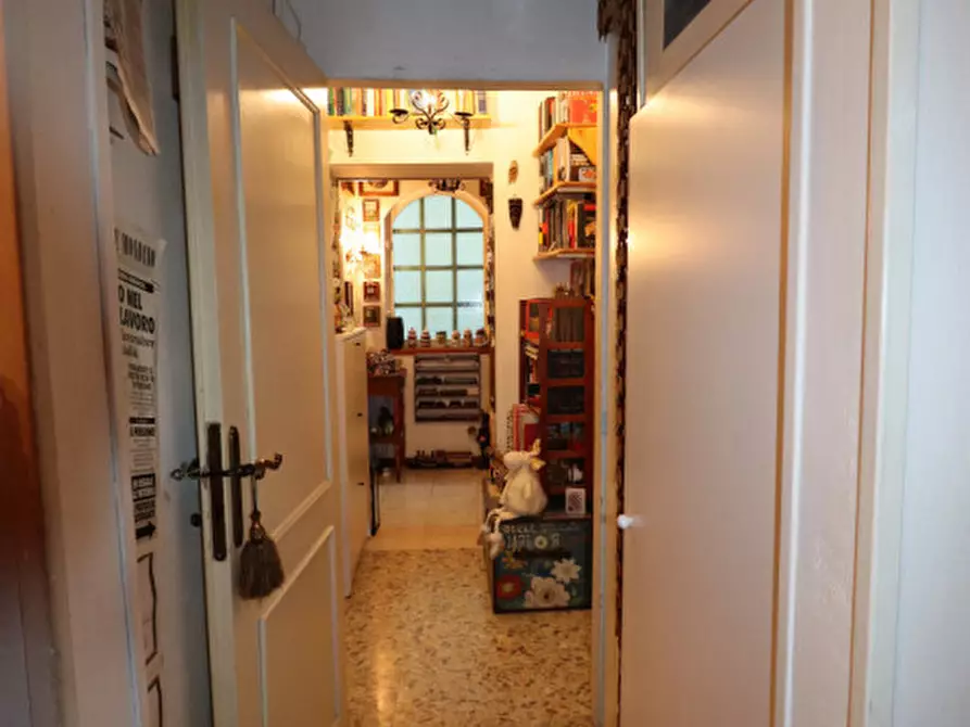 Immagine 21 di Appartamento in vendita  in VIA TRENTO a Montevarchi