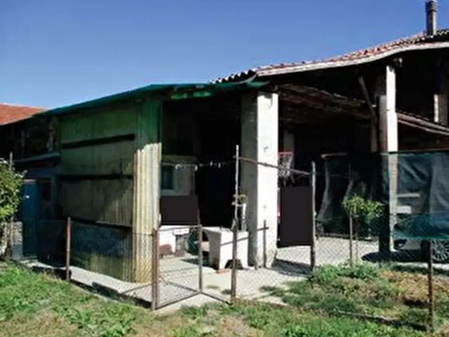 Immagine 2 di Terreno in vendita  in Via Feltrina a Crocetta Del Montello