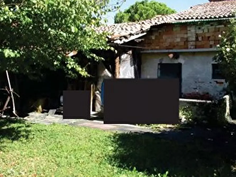 Immagine 3 di Terreno in vendita  in Via Feltrina a Crocetta Del Montello