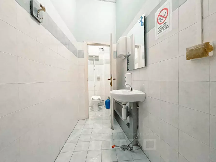 Immagine 10 di Laboratorio in vendita  in Piazza Beltrami, 6 a Omegna