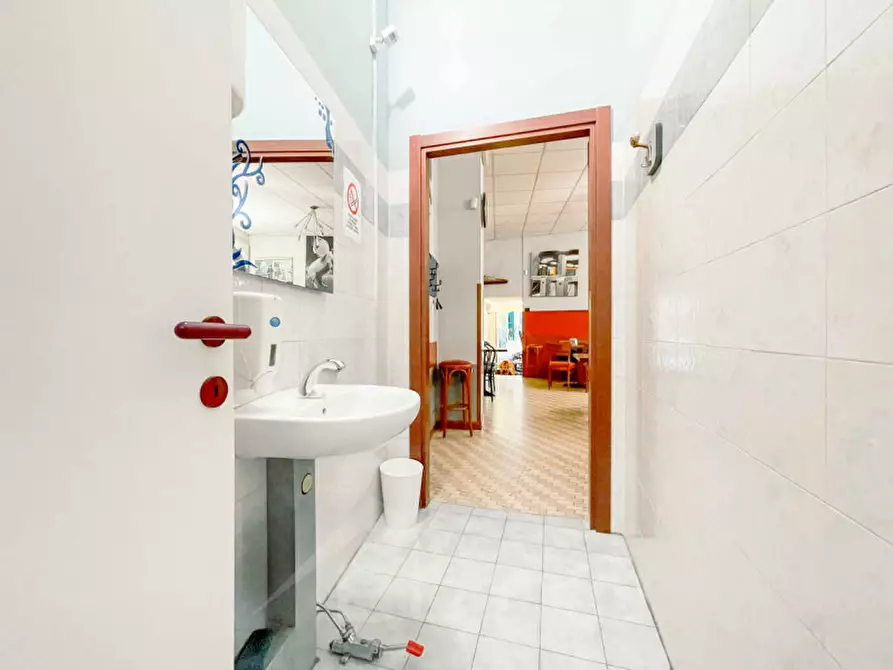 Immagine 11 di Laboratorio in vendita  in Piazza Beltrami, 6 a Omegna