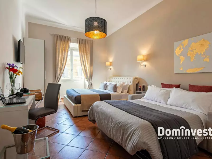 Immagine 11 di Attività commerciale in vendita  in Via Piemonte a Roma