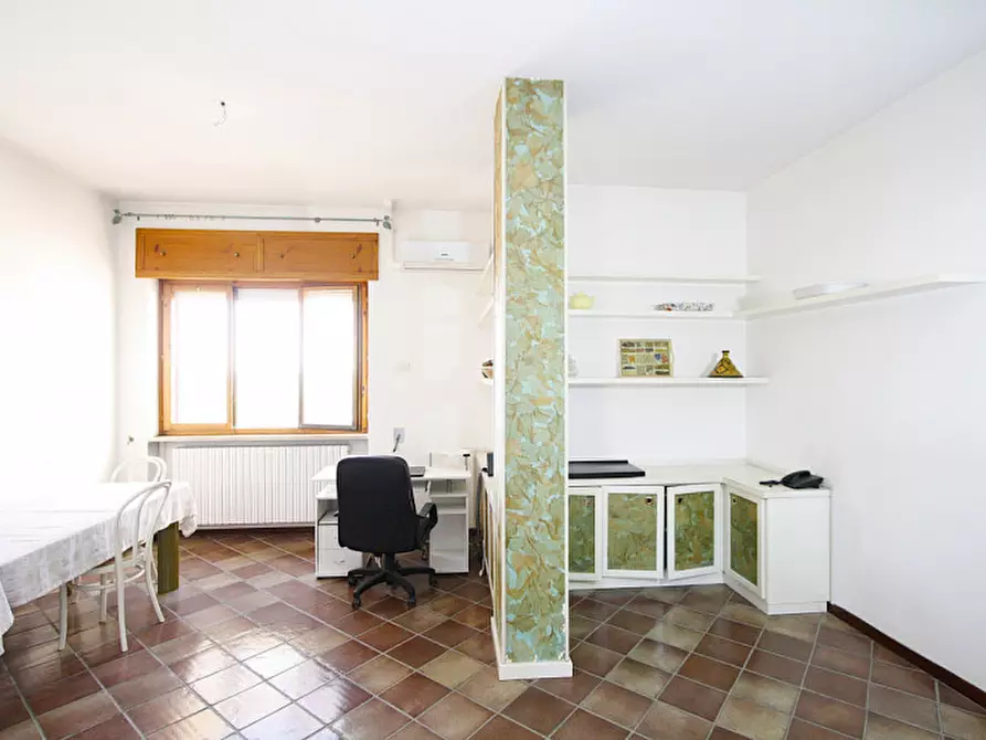 Immagine 4 di Attico in vendita  in Viale Italia a Matino