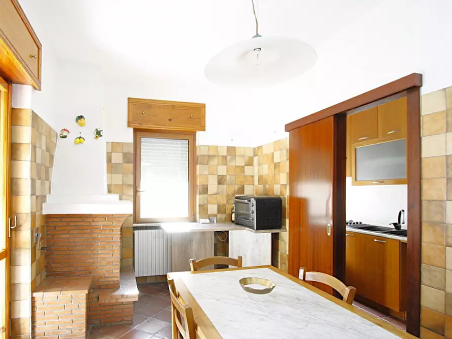 Immagine 7 di Attico in vendita  in Viale Italia a Matino