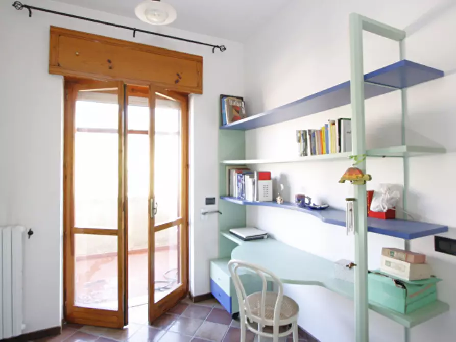 Immagine 25 di Attico in vendita  in Viale Italia a Matino