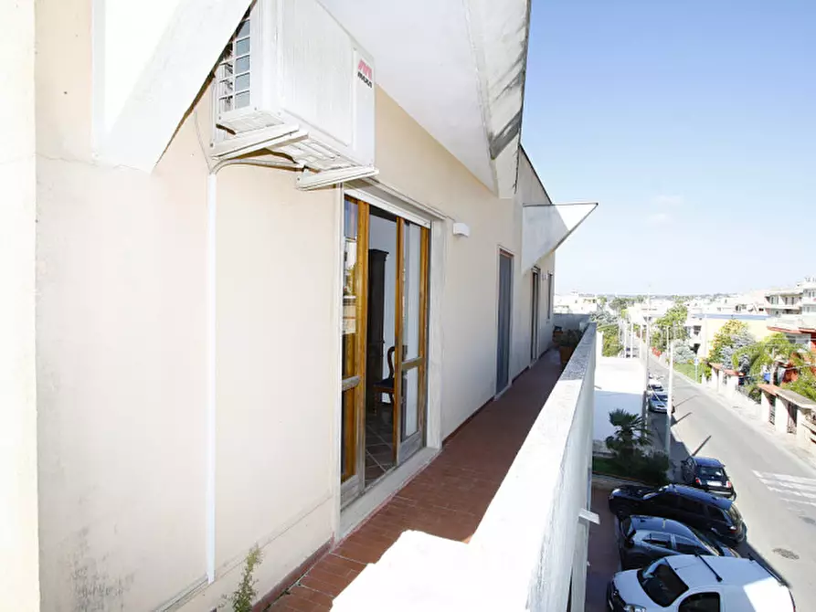 Immagine 32 di Attico in vendita  in Viale Italia a Matino