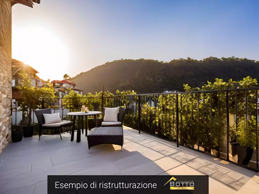 Immagine 3 di Appartamento in vendita  in via paolo zaccheo 16 a Cannobio