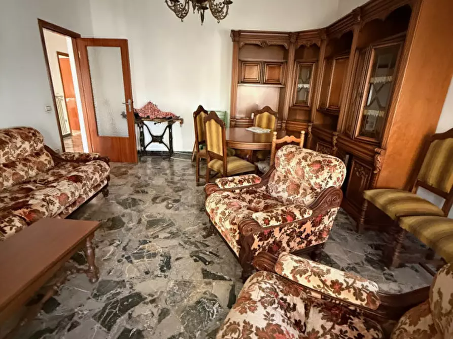 Immagine 1 di Casa trifamiliare in vendita  in Via Piemonte a Senigallia