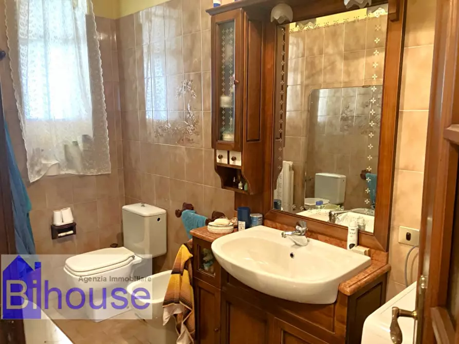 Immagine 12 di Appartamento in vendita  in via pietro micca 42 a Biella