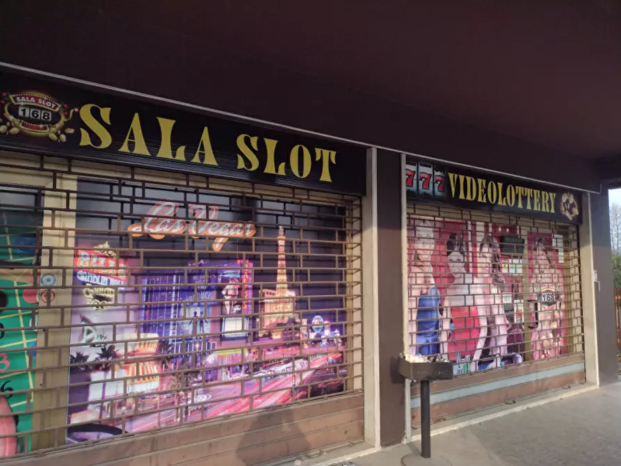 Immagine 3 di Negozio in affitto  a Loreggia