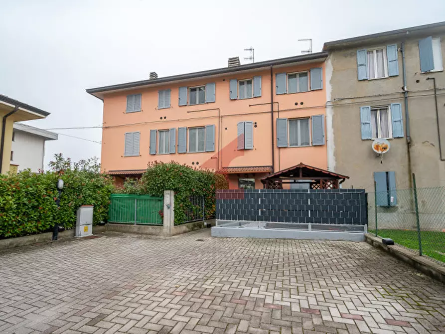 Immagine 5 di Appartamento in vendita  in Via Scotti 13 a Parma