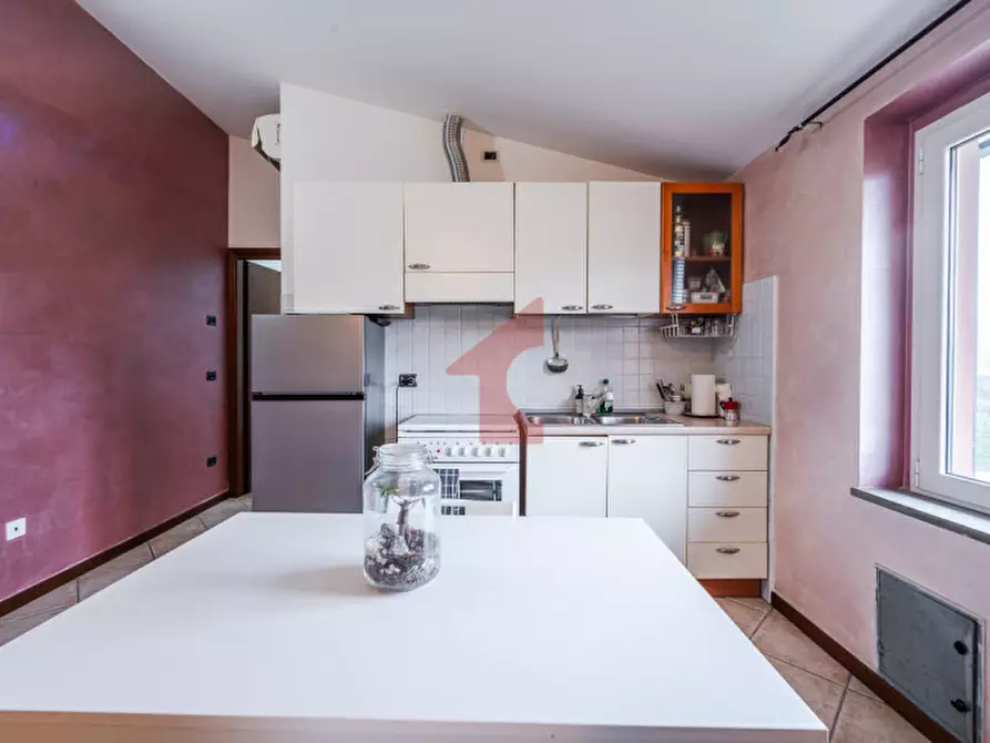 Immagine 13 di Appartamento in vendita  in Via Scotti 13 a Parma