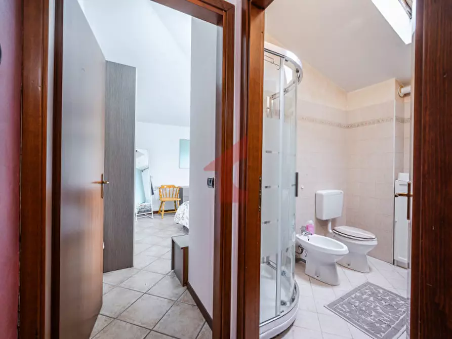 Immagine 16 di Appartamento in vendita  in Via Scotti 13 a Parma