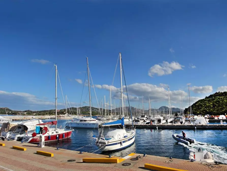 Immagine 28 di Appartamento in vendita  in portisco a Olbia