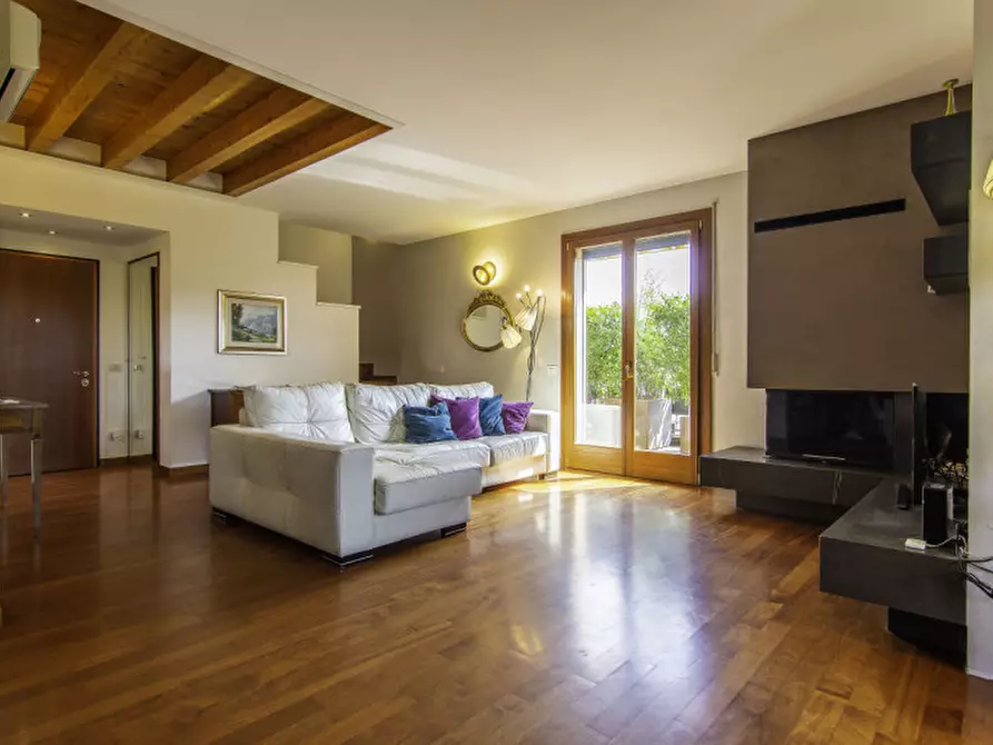 Immagine 2 di Attico in vendita  in Viale Trieste a Vicenza