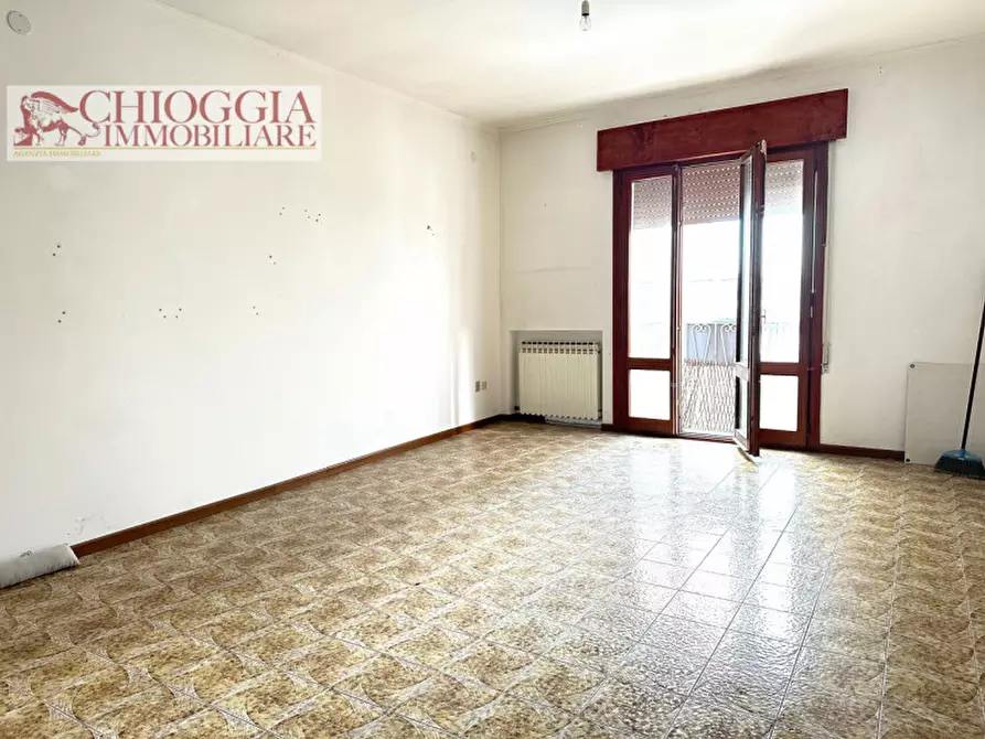 Immagine 2 di Appartamento in vendita  in Via Don Eugenio Bellemo a Chioggia