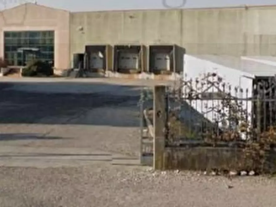 Immagine 4 di Terreno in vendita  in STRADA LA RIZZA 92 a Villafranca Di Verona