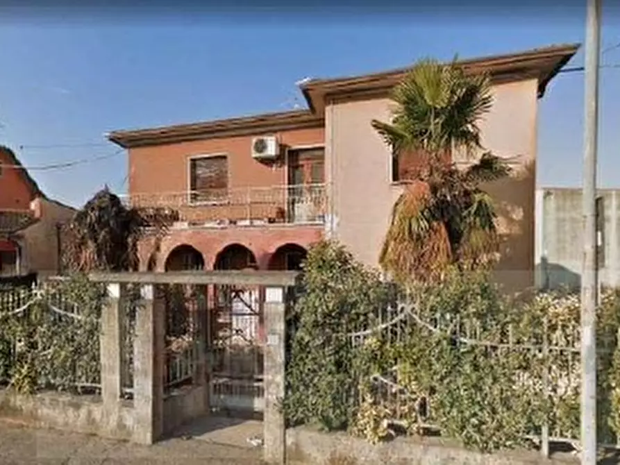 Immagine 18 di Terreno in vendita  in STRADA LA RIZZA 92 a Villafranca Di Verona