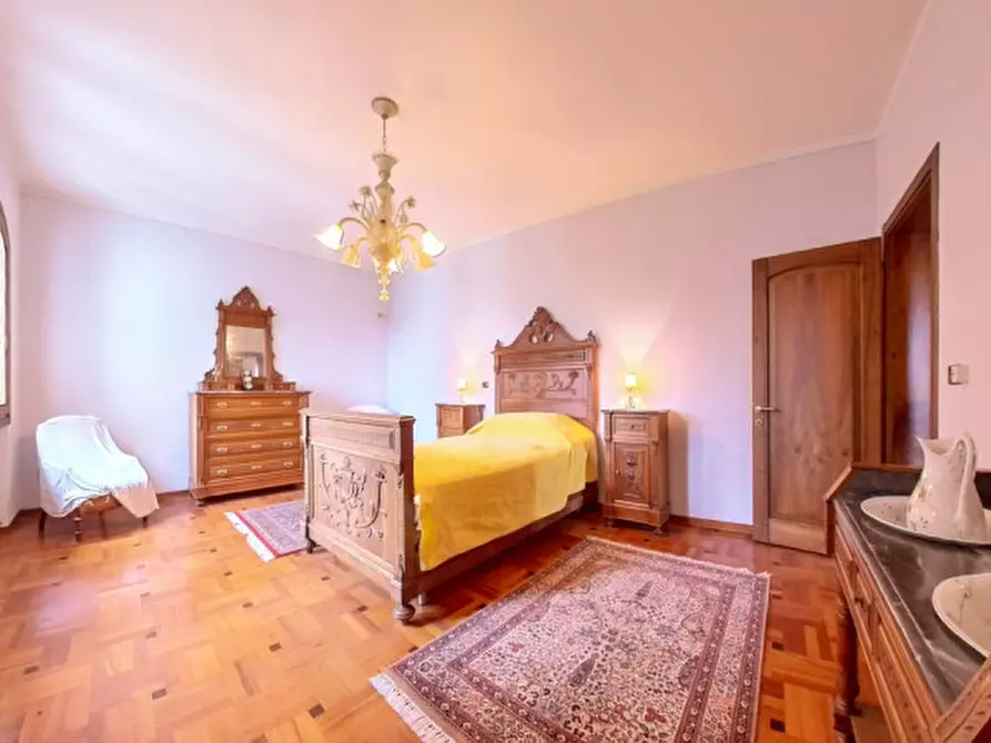 Immagine 28 di Villa in vendita  in Via Balanzane a Borgo Veneto