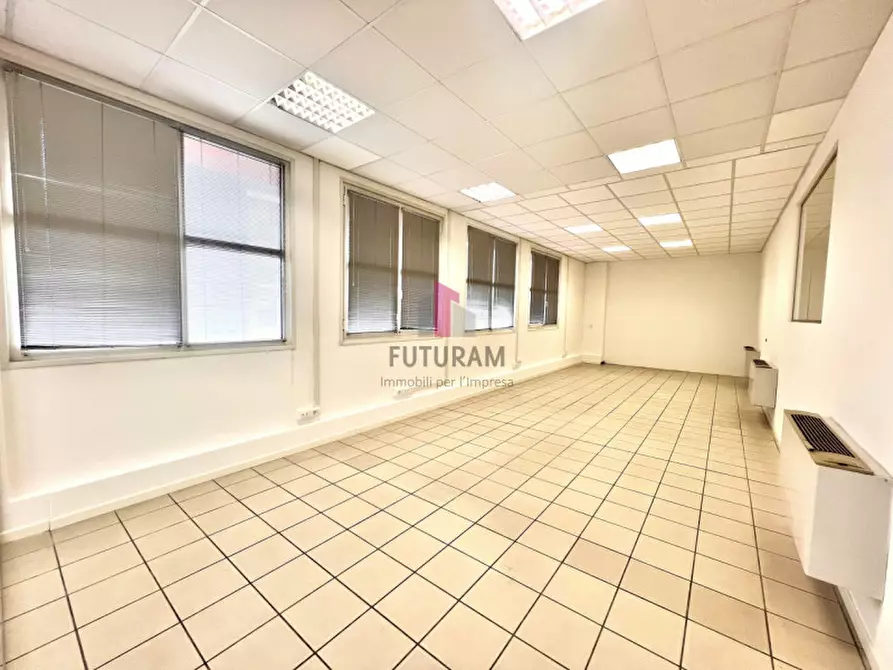 Immagine 4 di Ufficio in affitto  a Vicenza