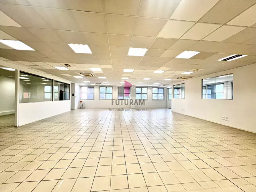 Immagine 12 di Ufficio in affitto  a Vicenza