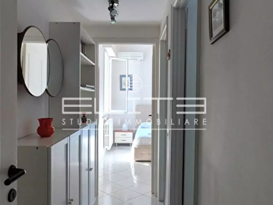 Immagine 9 di Appartamento in vendita  in MARCELLI VIA VENEZIA 43 a Numana